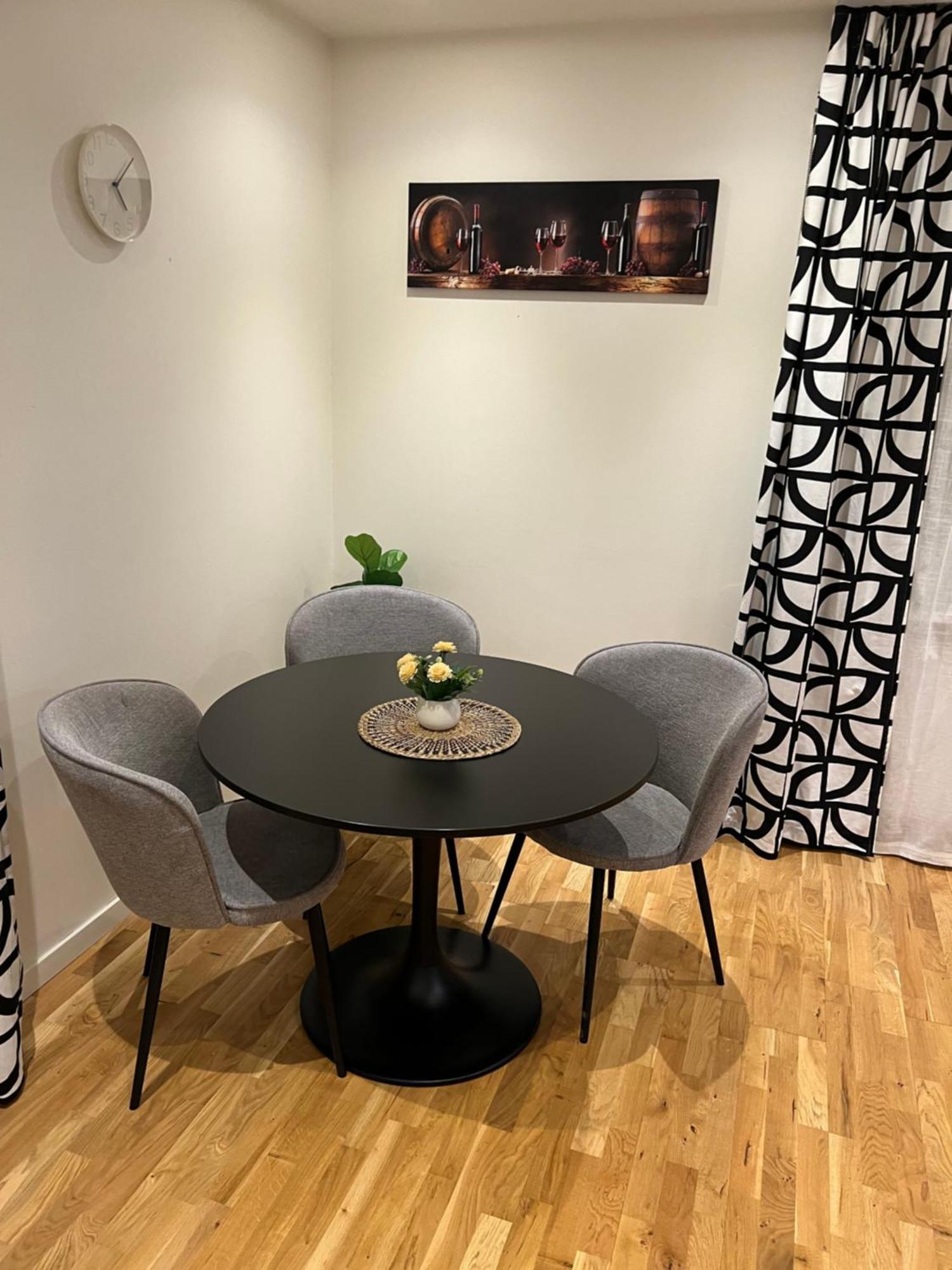 Noah Longstay Apartment Vasteras Luaran gambar
